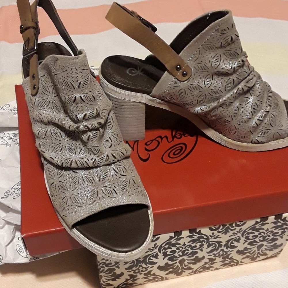 New - Picture 4 of 4